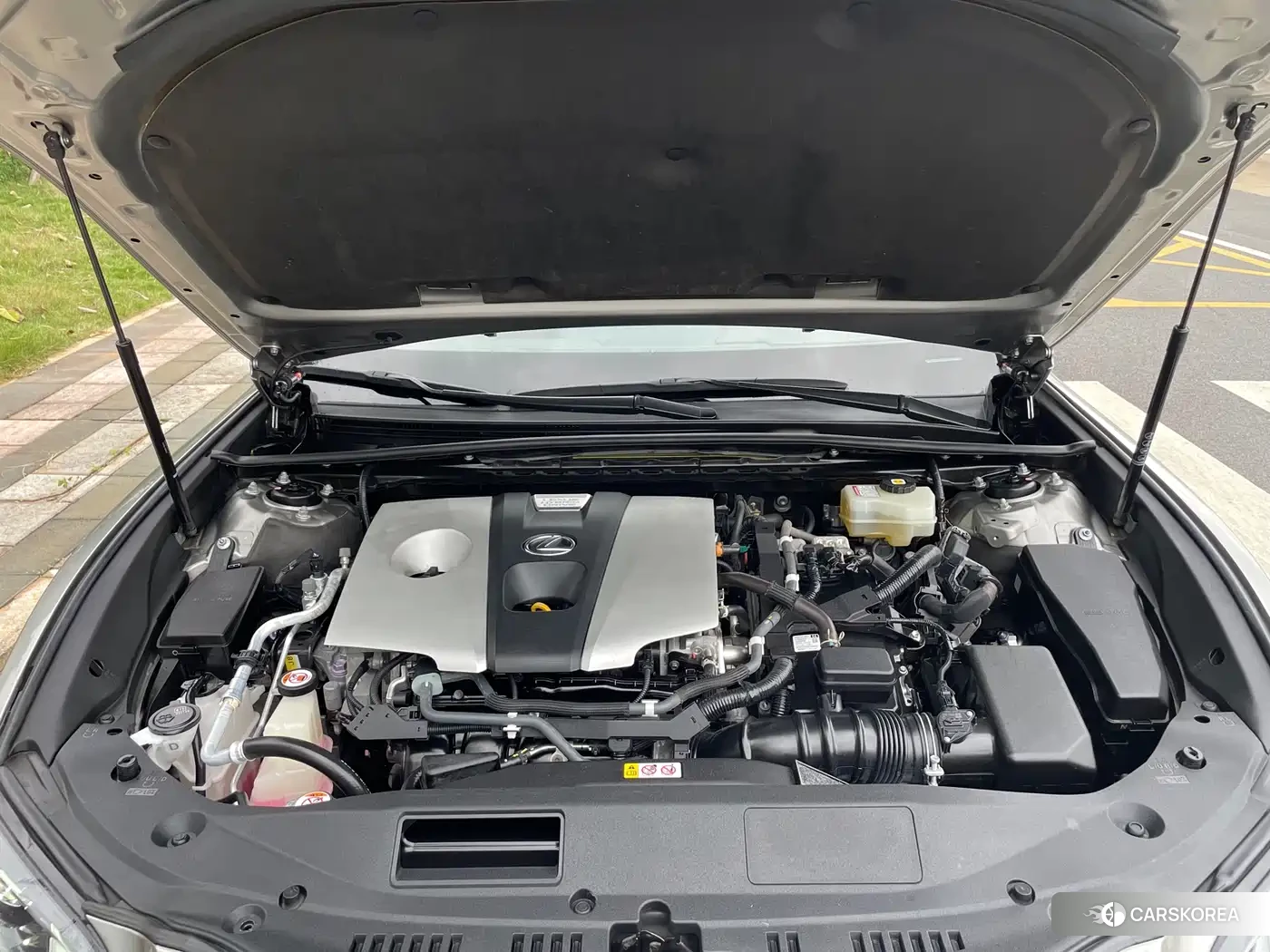 Lexus ES 2021 Silver/gray из Китая