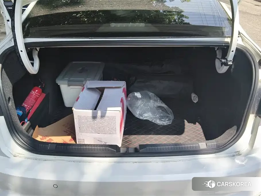 Volkswagen Bora 2021 Белый из Китая