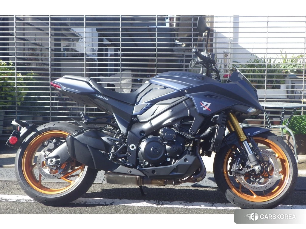 Проданный Suzuki GSX-S1000S Katana 2022 из Японии