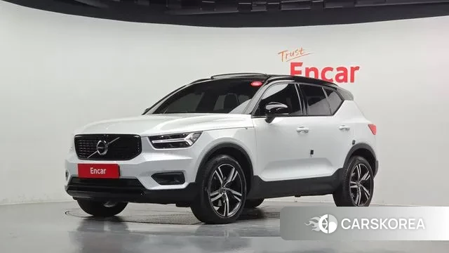 Volvo XC40 2021 Белый из Кореи