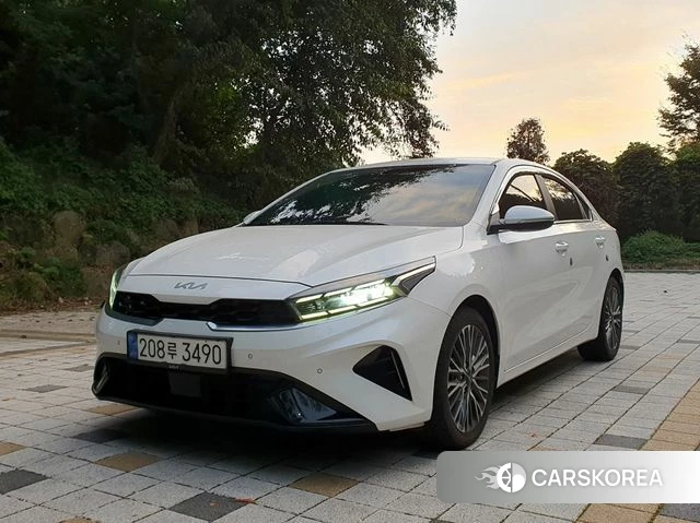 Kia The New K3 2nd generation 2022 Белый из Кореи