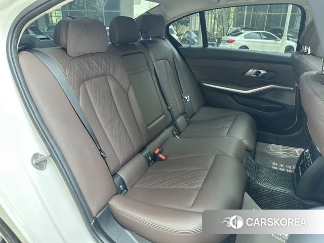 BMW 3 series 2023 Белый из Китая