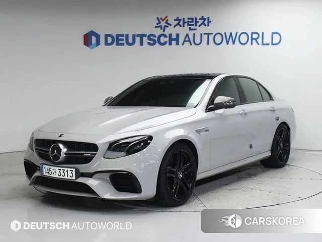 Mercedes-Benz E-Class W213 2018 Серебристо-серый из Кореи