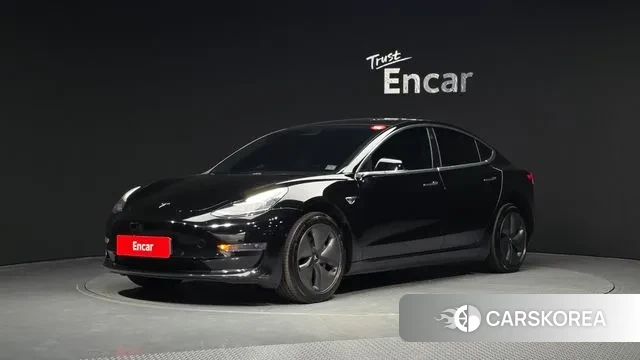 Tesla Model 3 2019 Черный из Кореи