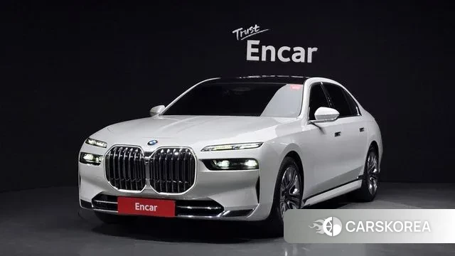 BMW 7 Series (G70) 2022 Белый из Кореи