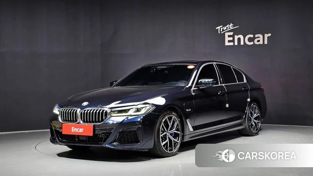 BMW 5 Series (G30) 2022 Черный из Кореи