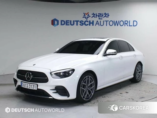 Mercedes-Benz E-Class W213 2023 Белый из Кореи