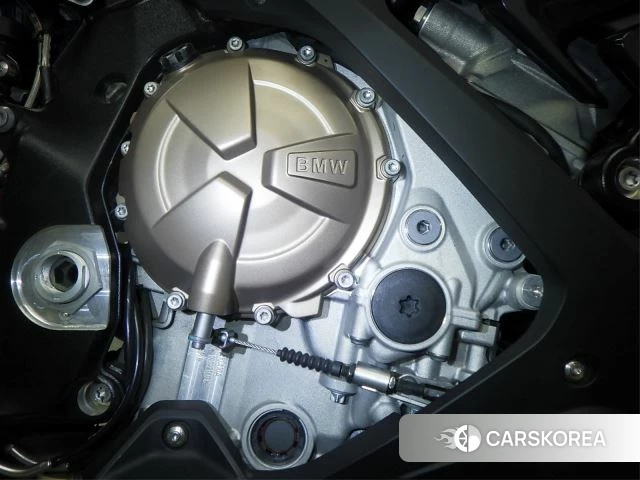 Engine photo