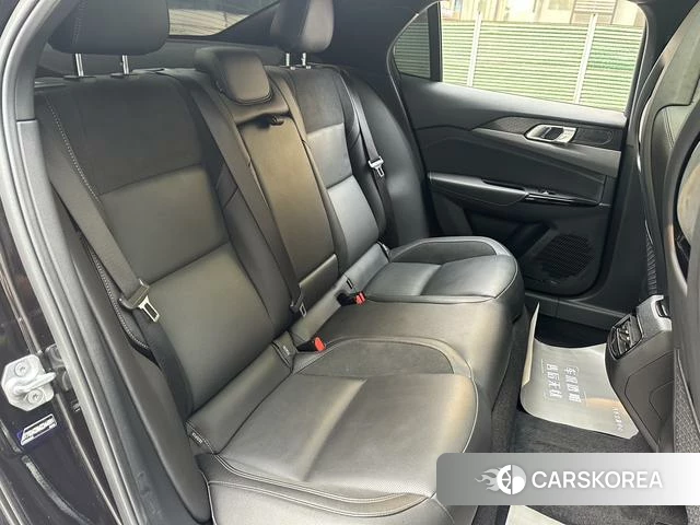 Lynk 03 2021 Черный из Китая