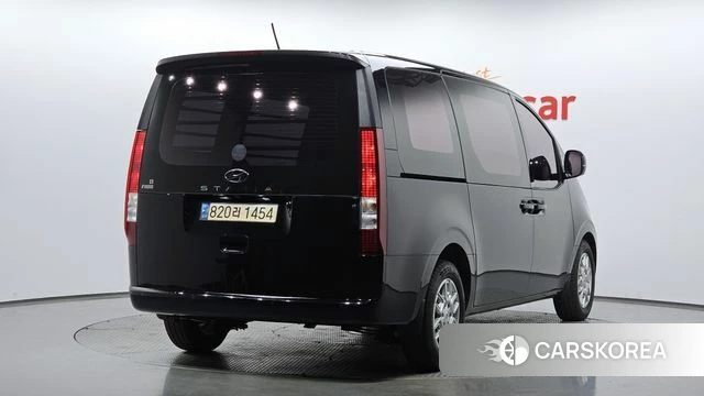 Hyundai Staria 2023 Черный из Кореи