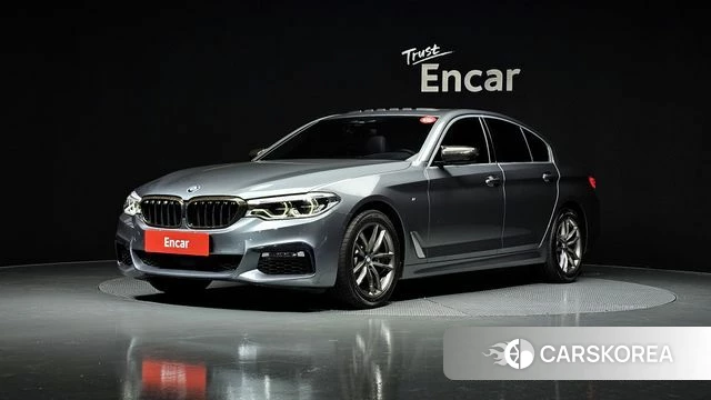 BMW 5 Series (G30) 2018 Цвет галактики из Кореи