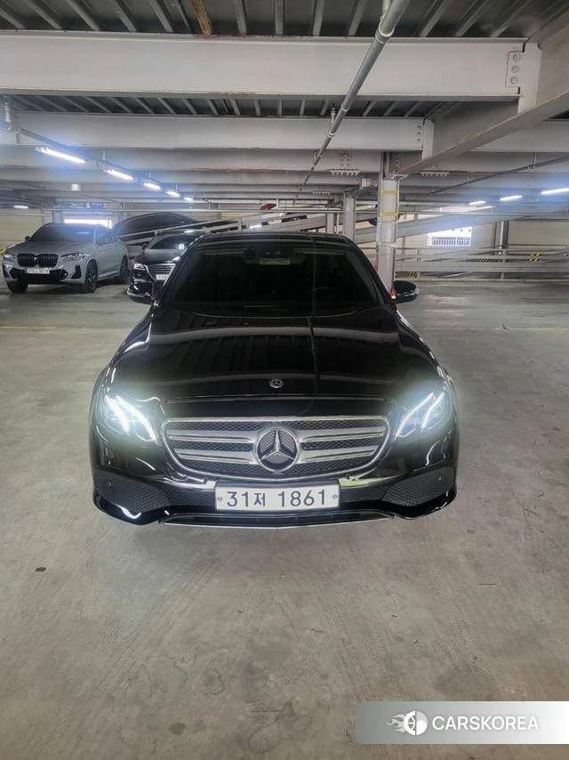 Mercedes-Benz E-Class W213 2018 Черный из Кореи