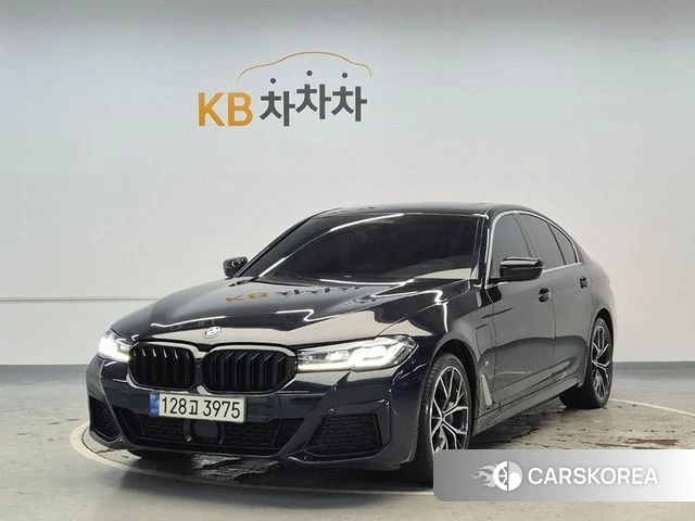 BMW 5 Series (G30) 2021 Черный из Кореи