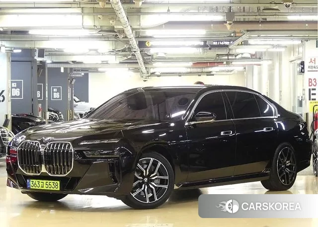 BMW 7 Series (G70) 2025 Черный из Кореи