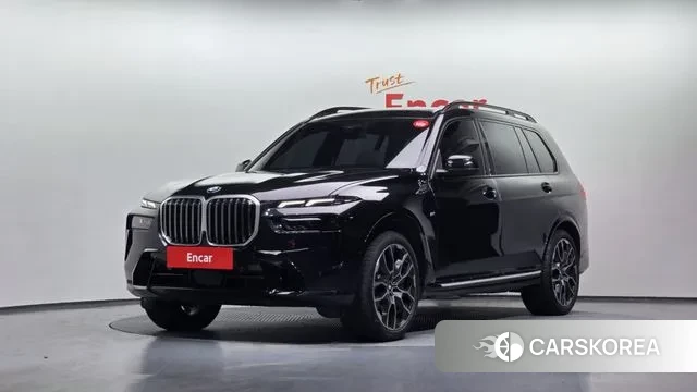 BMW X7 (G07) 2025 Черный из Кореи