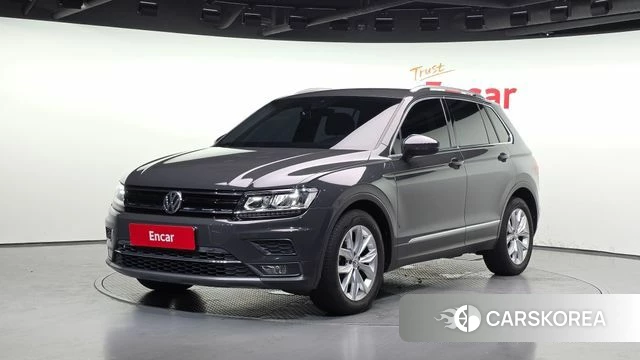 Volkswagen Tiguan second Generation 2018 Серый из Кореи