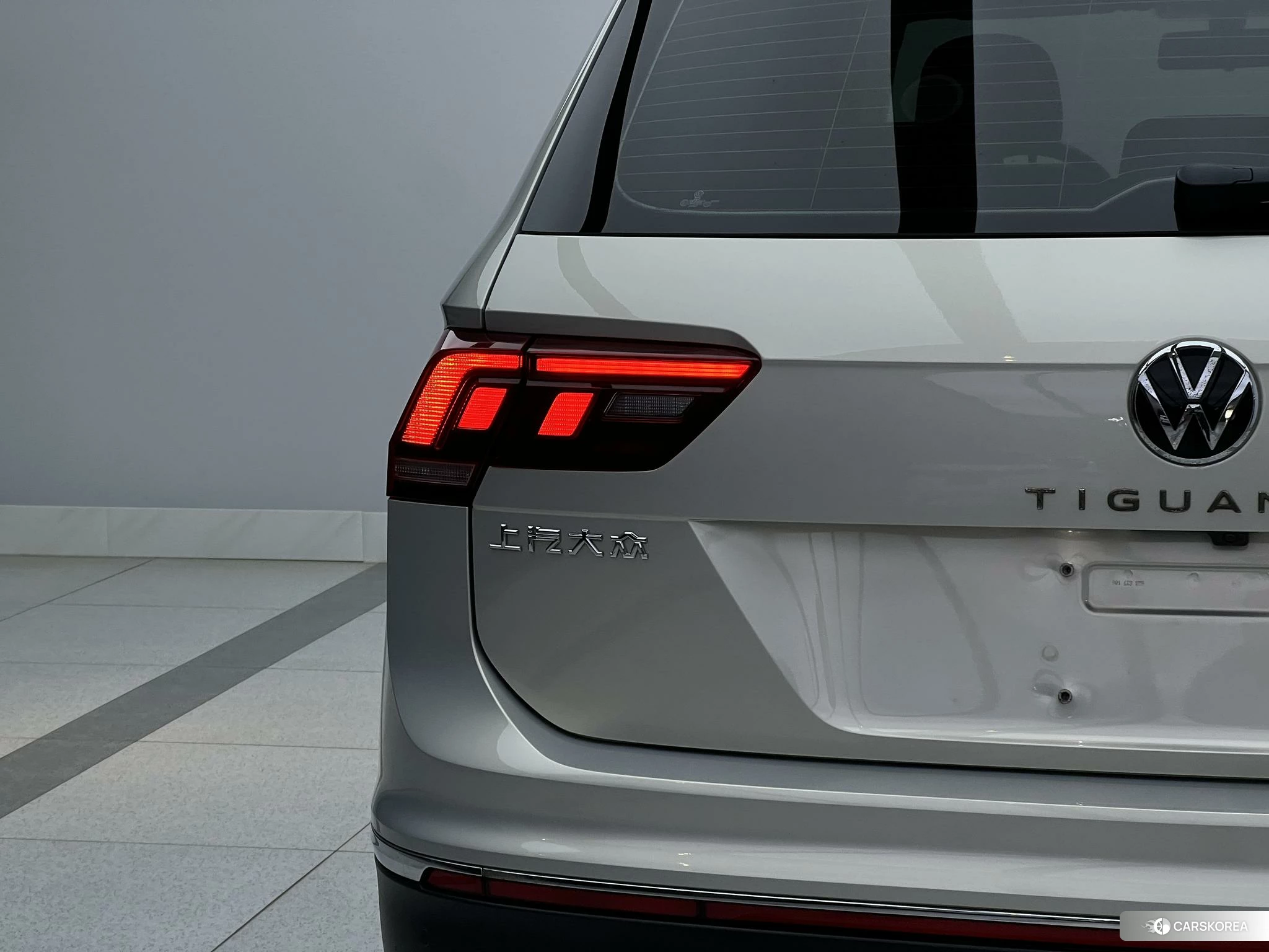 Volkswagen Tiguan L 2022 Шампань из Китая