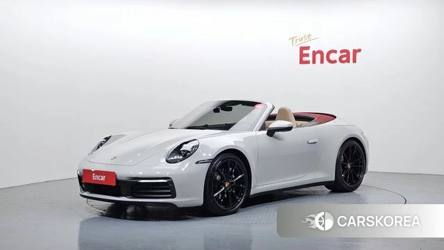 Porsche 911(992) 2020 Серебристо-серый из Кореи