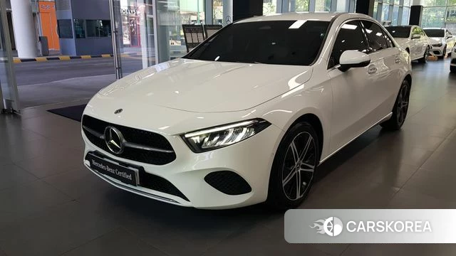 Mercedes-Benz A-Class W177 2024 Белый из Кореи