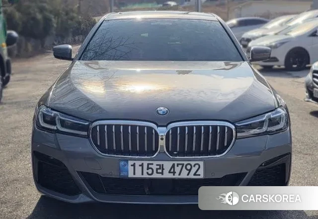 BMW 5 Series (G30) 2021 Серый из Кореи
