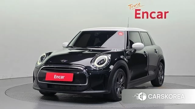 Mini Cooper 2023 Черный из Кореи