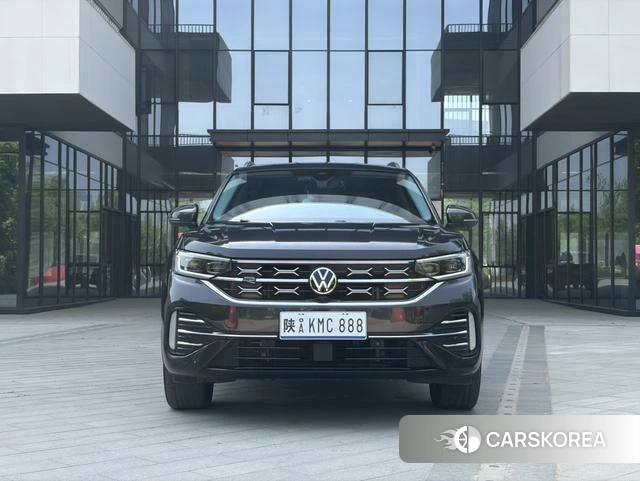 Volkswagen Tanyue 2023 Черный из Китая