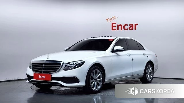 Mercedes-Benz E-Class W213 2019 Белый из Кореи