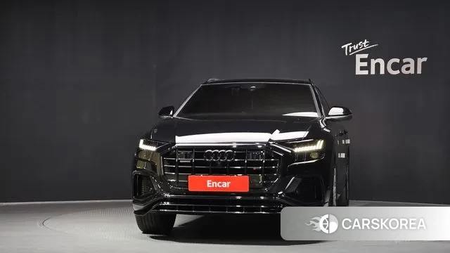 Audi Q8 (4M) 2020 Черный из Кореи