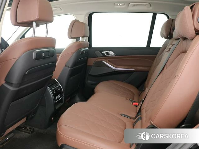BMW X7 2023 Черный из Китая