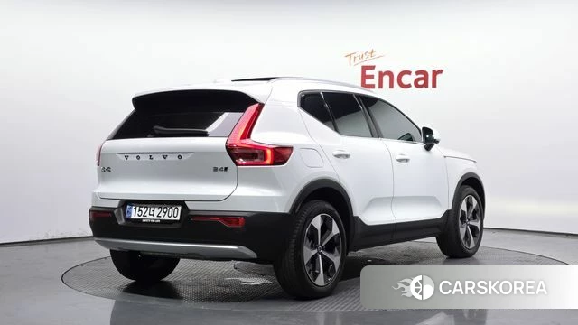 Volvo XC40 2024 Белый из Кореи