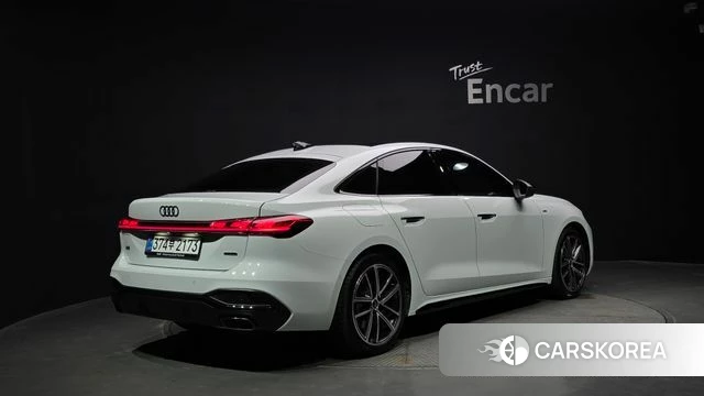 Audi A5 (B10) 2025 Белый из Кореи