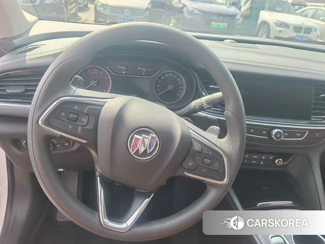 Buick Regal 2023 Белый из Китая
