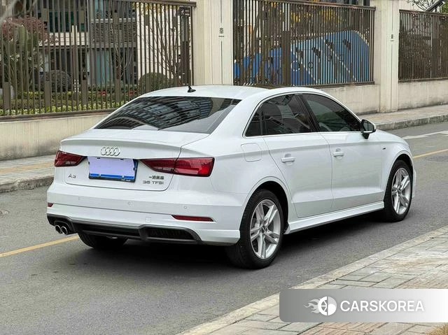 Audi A3 2021 Белый из Китая