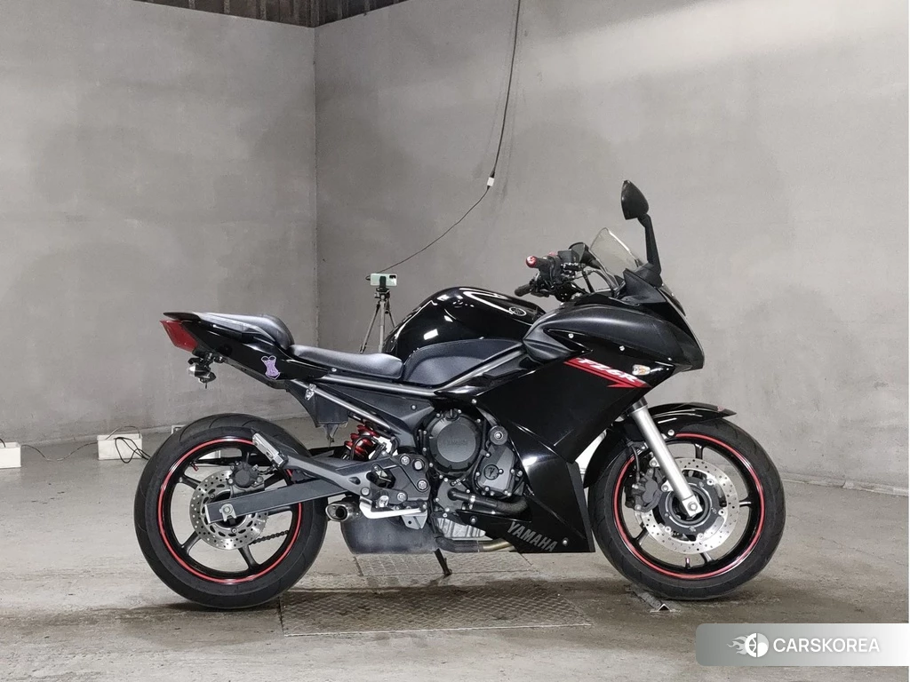 Проданный OTHER FZ6-R 2013 из Японии