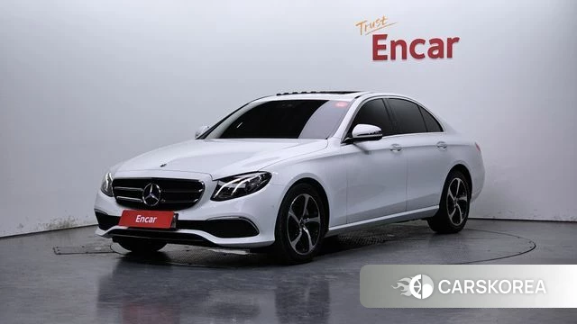 Mercedes-Benz E-Class W213 2020 Белый из Кореи