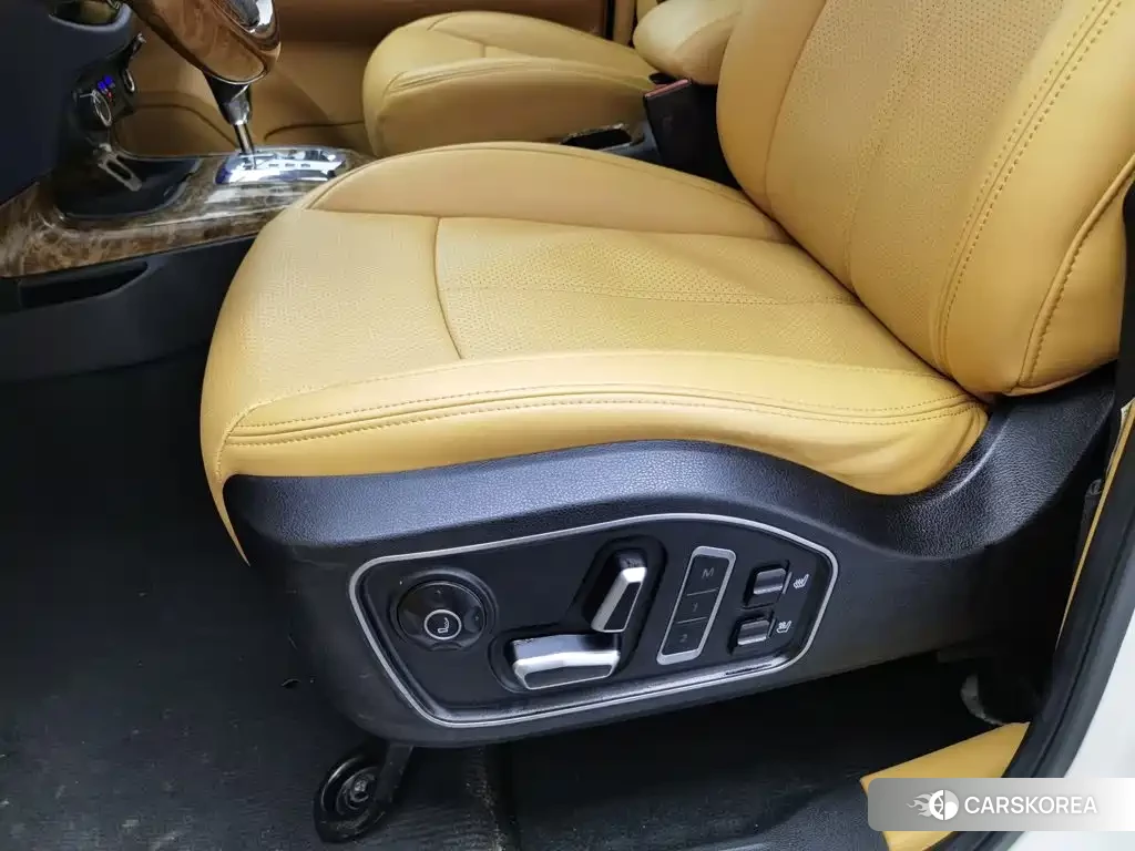 Nissan Terra 2023 Белый из Китая