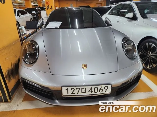 Porsche 911(992) 2020 Серебристо-серый из Кореи