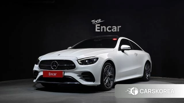 Mercedes-Benz E-Class W213 2022 Белый из Кореи