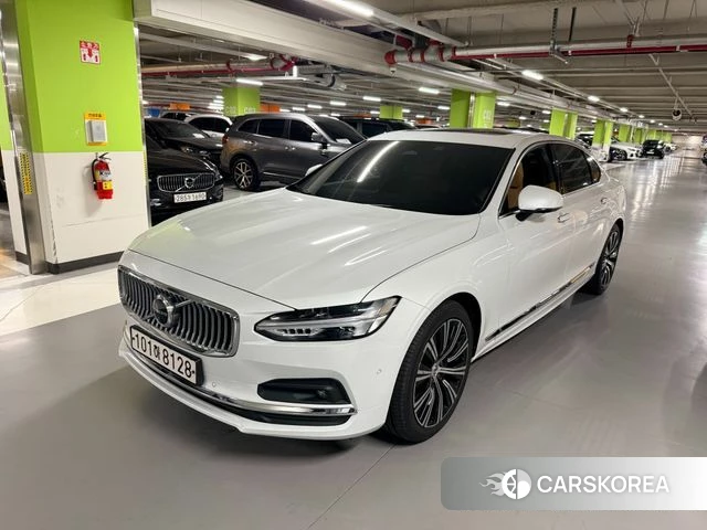 Volvo S90 2022 Белый из Кореи
