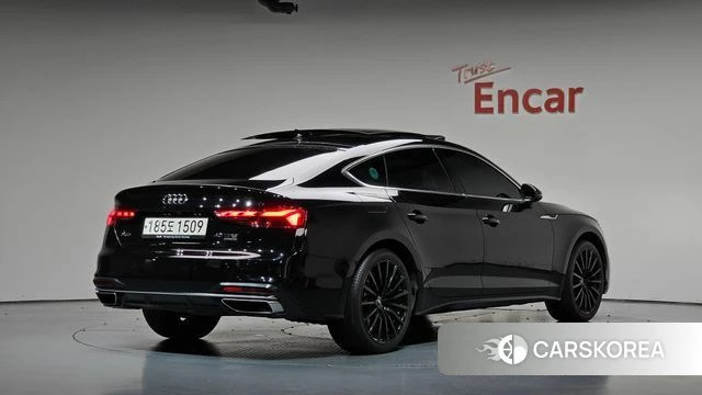 Audi A5 (F5) 2022 Черный из Кореи