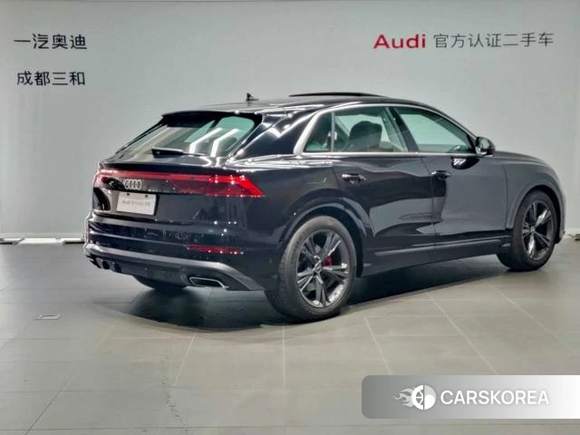 Audi Q8 2025 Черный из Китая