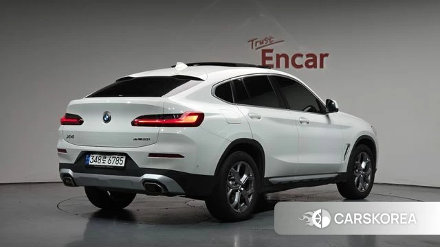 BMW X4 (G02) 2023 Белый из Кореи