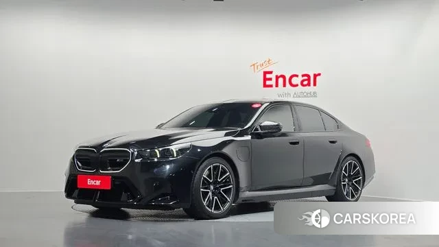 BMW M5 (G90) 2025 Черный из Кореи