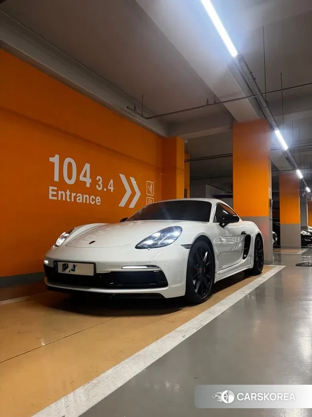 Porsche 718 Cayman 2018 Белый из Кореи