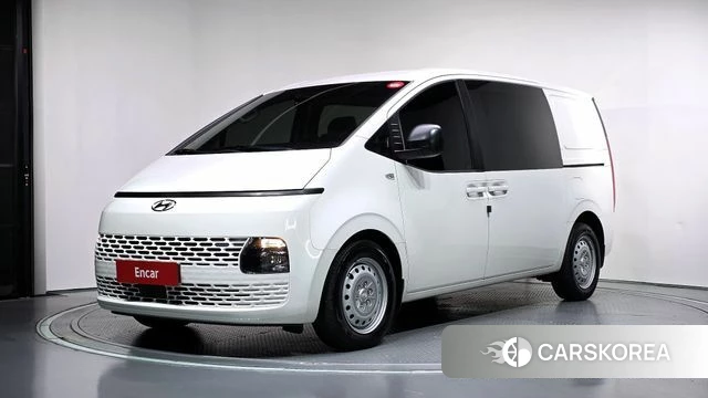 Hyundai Staria 2023 Белый из Кореи