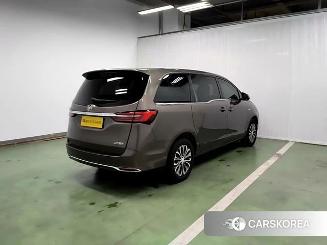 Buick GL8 2021 Желтый из Китая