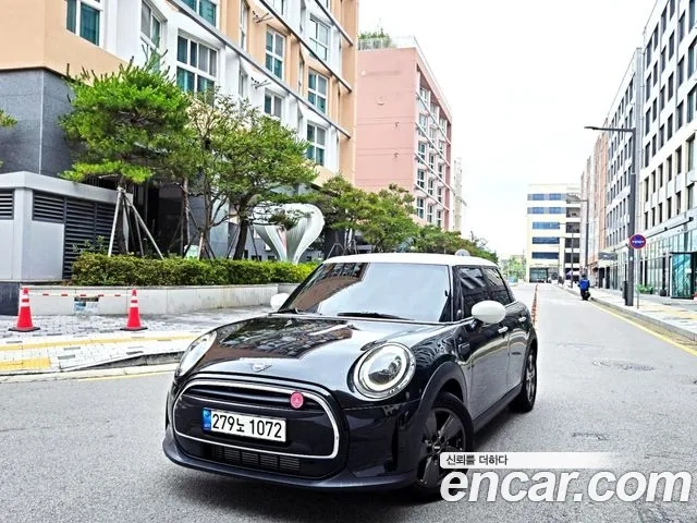 Mini Cooper 2022 Черный из Кореи