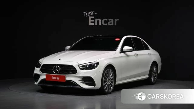 Mercedes-Benz E-Class W213 2021 Белый из Кореи