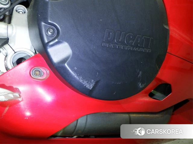 Engine photo