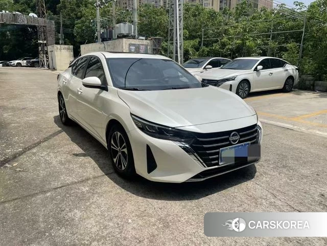 Nissan Xuan Yi 2024 Белый из Китая